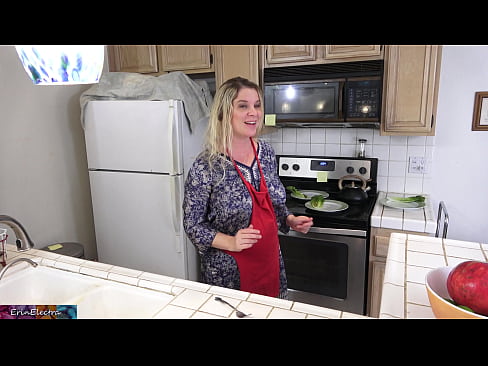 ❤️ Stepmom milking anjeunna di dapur saméméh tanggal na ☑ porno super dina su.pornolemon.ru